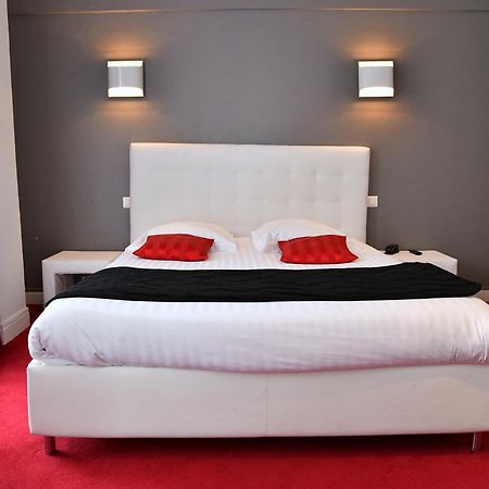 Hotel Le Square オーリヤック エクステリア 写真