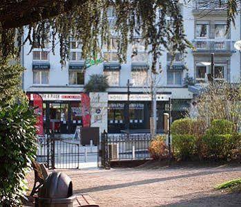Hotel Le Square オーリヤック エクステリア 写真