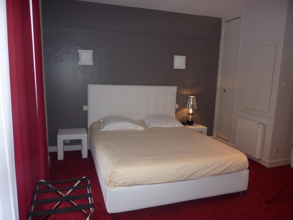 Hotel Le Square オーリヤック エクステリア 写真