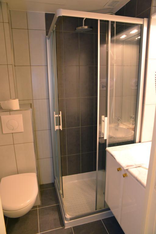 Hotel Le Square オーリヤック エクステリア 写真