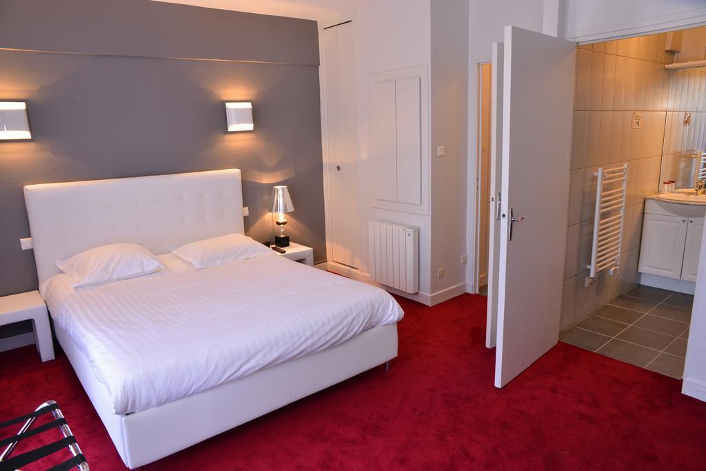 Hotel Le Square オーリヤック エクステリア 写真